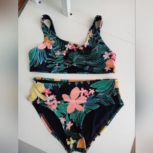 NWOT Old Navy Girls Tropical Floral 2 Piece Swimsuit Bikini Set Size 6/7